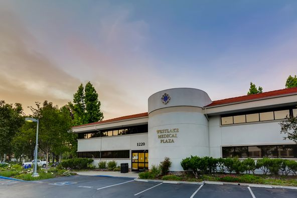 Westlake Medical Plaza: 1220 La Venta Dr, Westlake Village, CA 91361